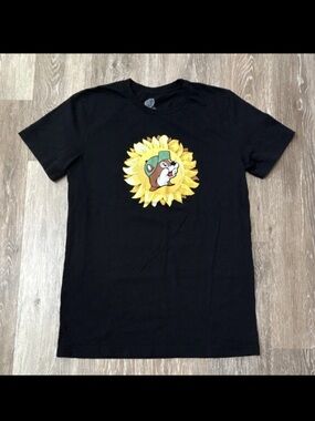 Buccee’s Sunflower Tee